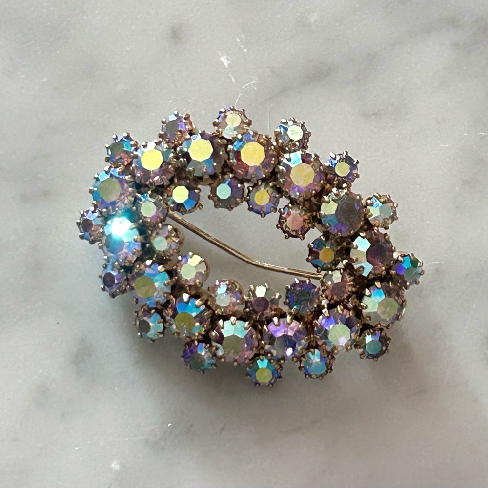 Vintage Unsigned Weiss Brooch Aurora Borealis Rhinestones Triple Layer Wreath